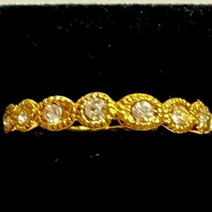 Custom gold ring with diamond gems